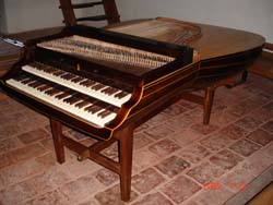 lute-harpsichord, or Lautenclavicymbel